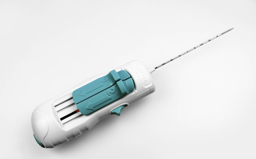 renal biopsy needle